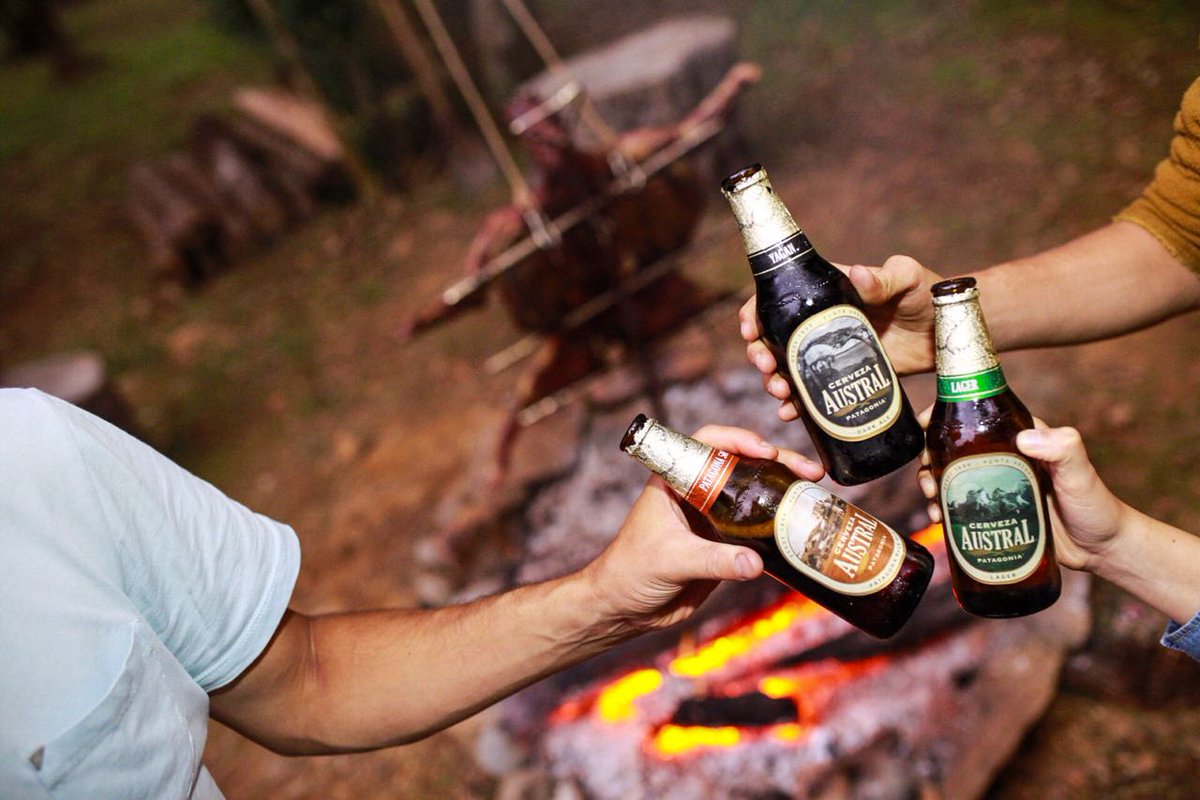 Cerveza Austral on Twitter: &quot;Receta para un viernes increíble: aire libre,  asado, amigos y una Austral para conversar #DestapandoConversaciones… &quot;