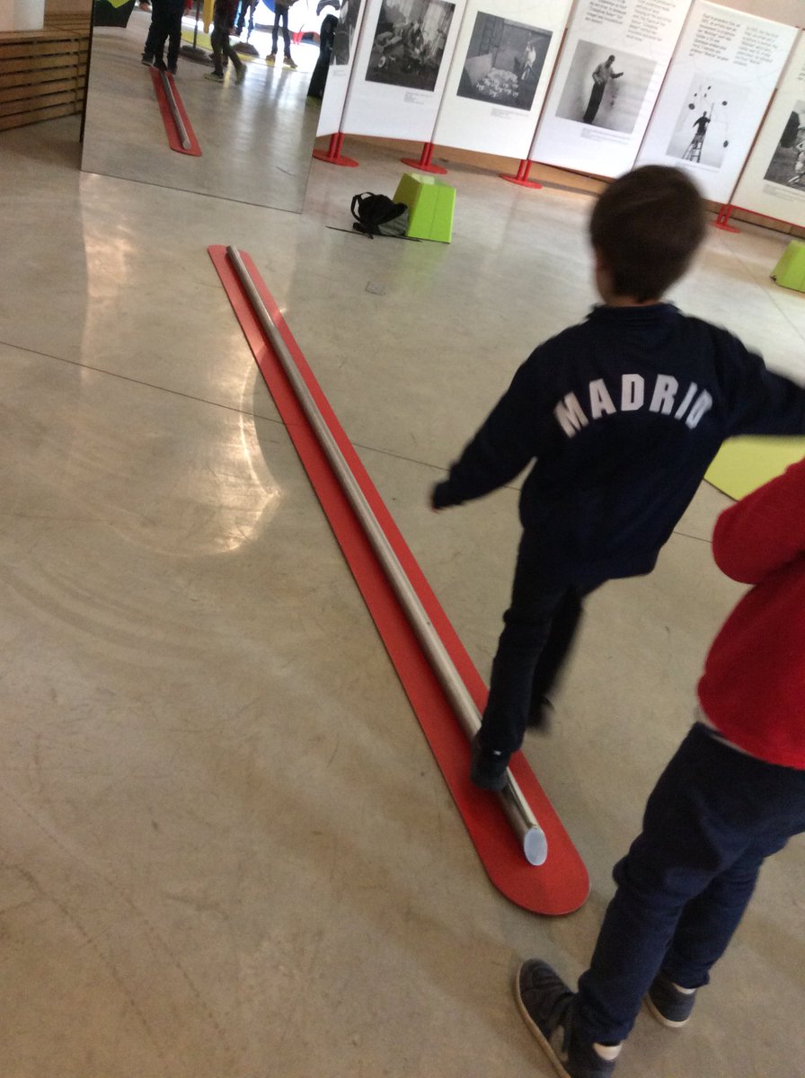 CPJFontaine's tweet photo. Exploration et création autour de l’œuvre de Calder https://t.co/SPzam96viK