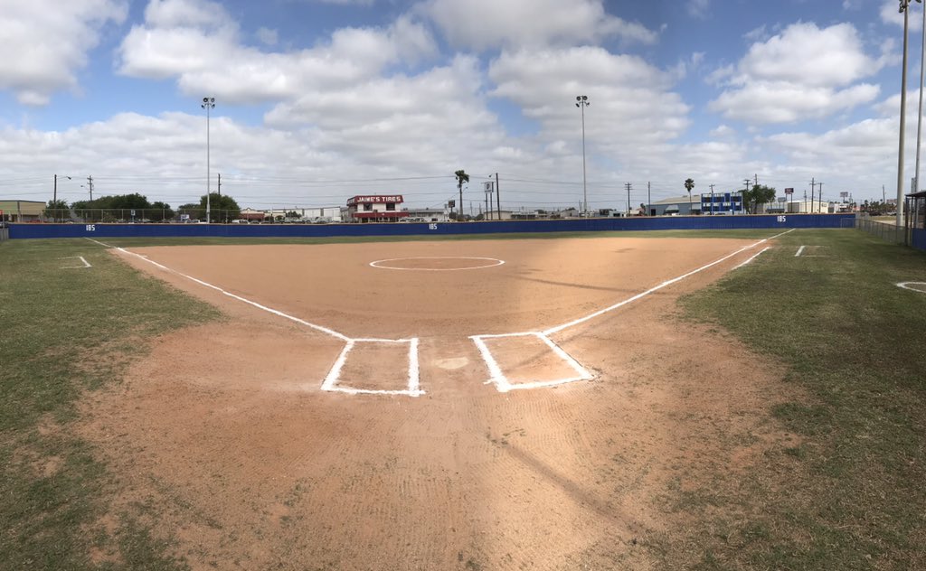 Porter_Cowgirls's tweet photo. Getting game ready!!! Mercedes vs Porter @ 7:30. Friday Night Lights!!!! #ibelieve #porterc_cowgirls #lapora https://t.co/t93xLwJaKw