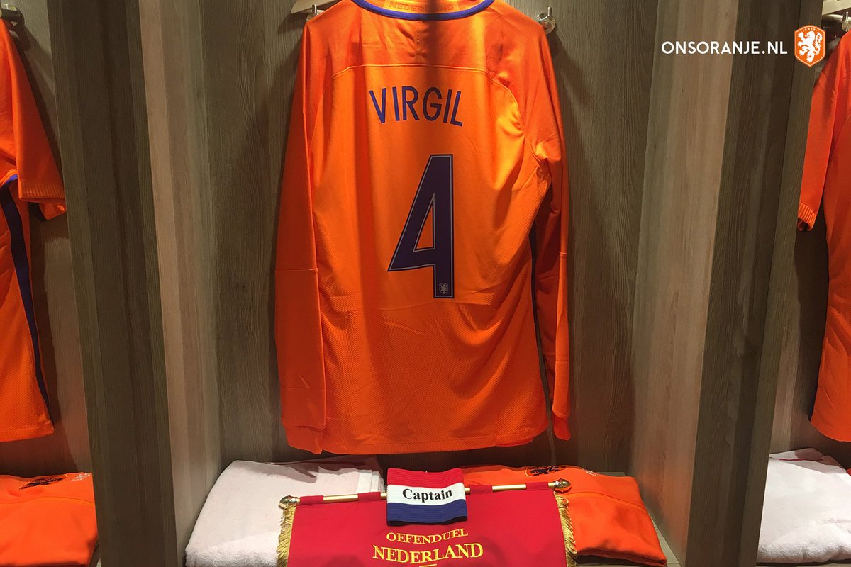 ©️ | De eerste interland met <a href="/VirgilvDijk/">Virgil van Dijk</a> als aanvoerder. #NEDENG