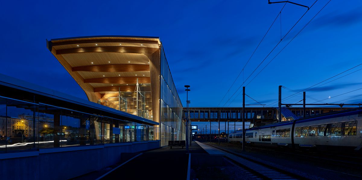 AREPGroup's tweet photo. [NEWS] #Vote for @ArepGroup and Lorient train station at the @batiactu Readers' Awards!
https://t.co/VGDqJBwcxw https://t.co/caNh1tRxZ4