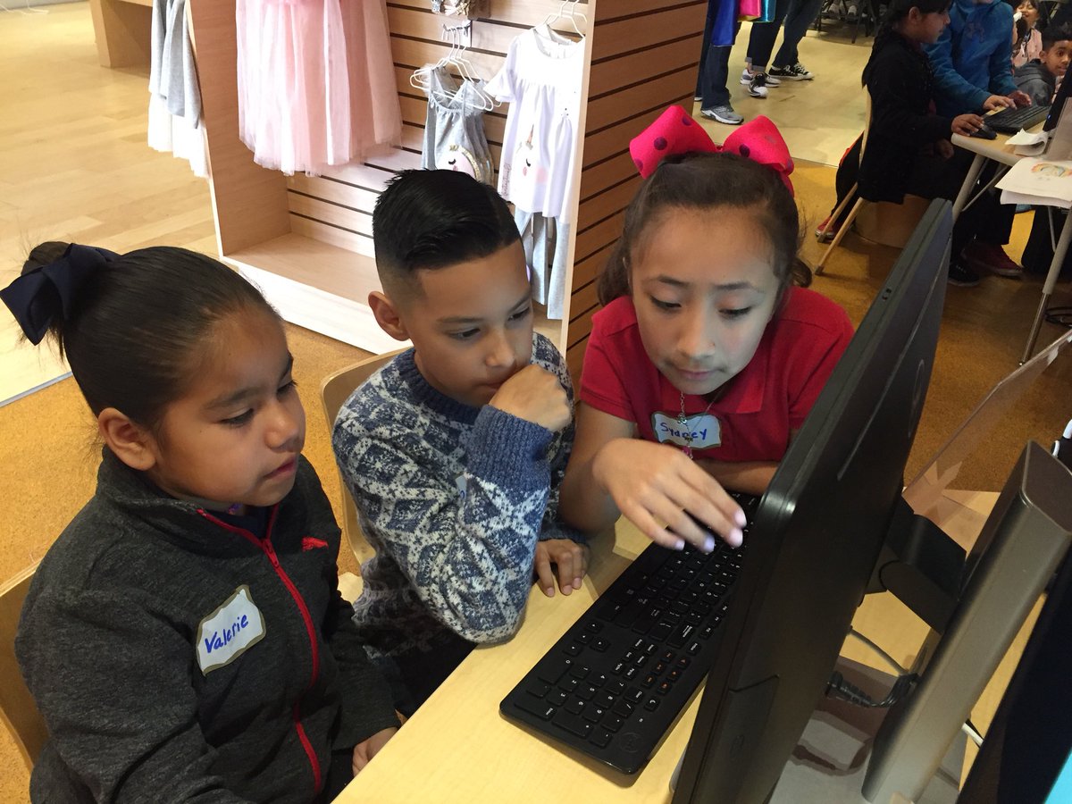 3rd graders creating and writing stories at Storymakery #thormanGRIT @ThormanPanthers