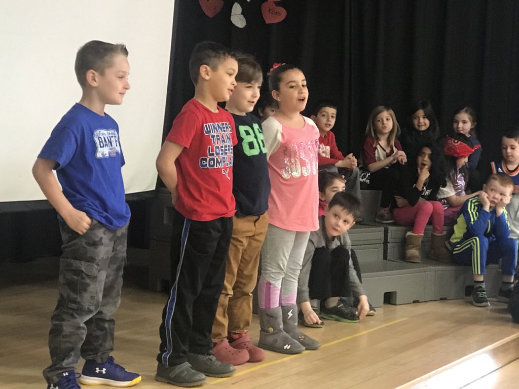 mrsyelin's tweet image. Our Flexibility performance with Mr. Gunther and Ms. Hill’s class. To be be flexible means to change or bend easily. Straws bend easily and are flexible. You can be flexible too, with your legs, arms, or even your mind! You can be a flexible thinker and change your plan easily!