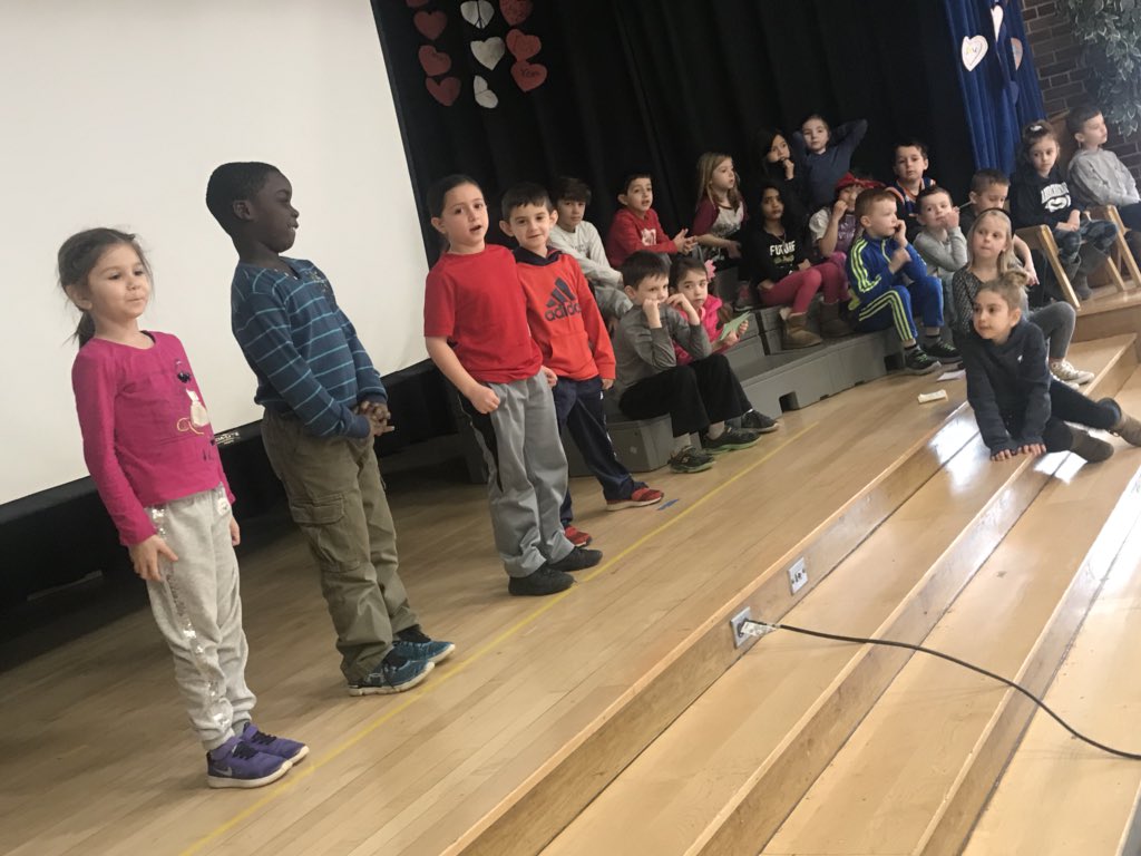 mrsyelin's tweet image. Our Flexibility performance with Mr. Gunther and Ms. Hill’s class. To be be flexible means to change or bend easily. Straws bend easily and are flexible. You can be flexible too, with your legs, arms, or even your mind! You can be a flexible thinker and change your plan easily!