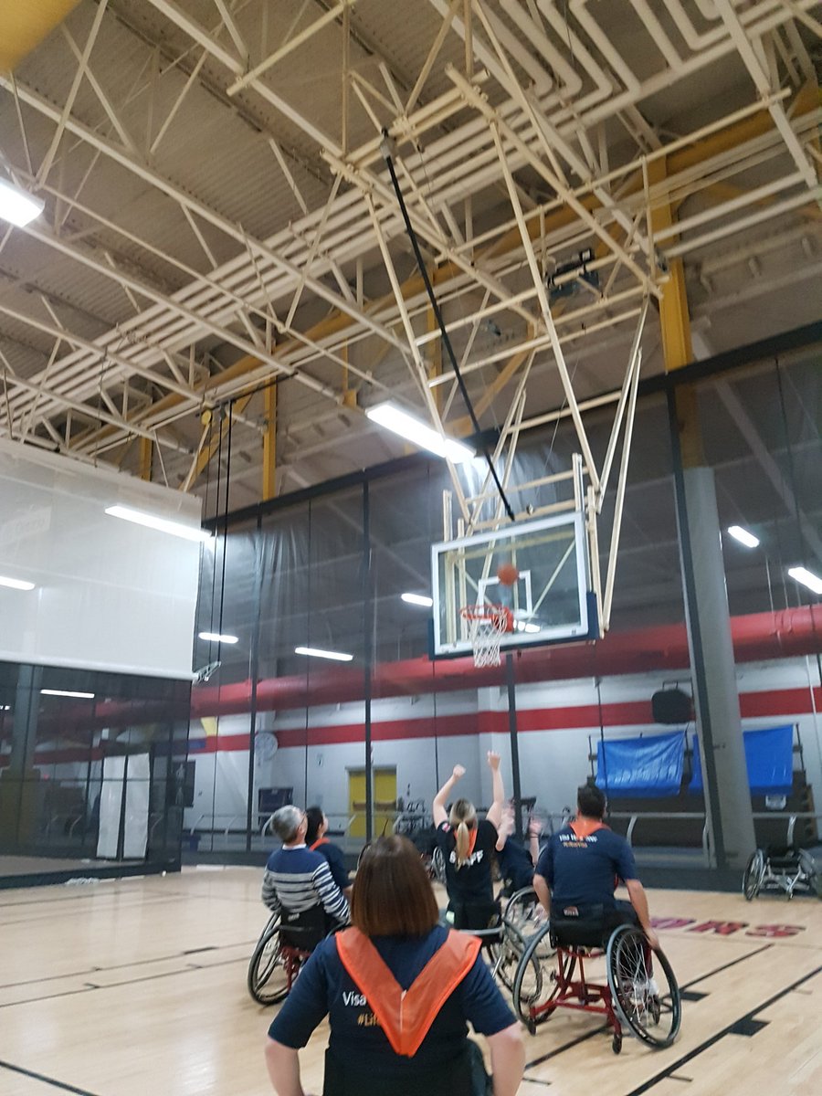 VolunteerCanada's tweet photo. @VisaCA volunteered at @VarietyVillage by painting! They also learned about accessibility through sport! #givingback https://t.co/KCaqNcCPeG