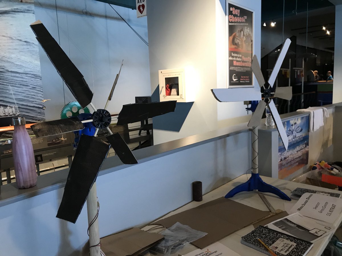 hayesframme's tweet image. #virginia #kidwindchallenge underway in #Norfolk . These kids are amazing! #greenenergy #stem #vakwc2018 @OrstedNA @DomEnergyVA @BOEM_DOI @JMU