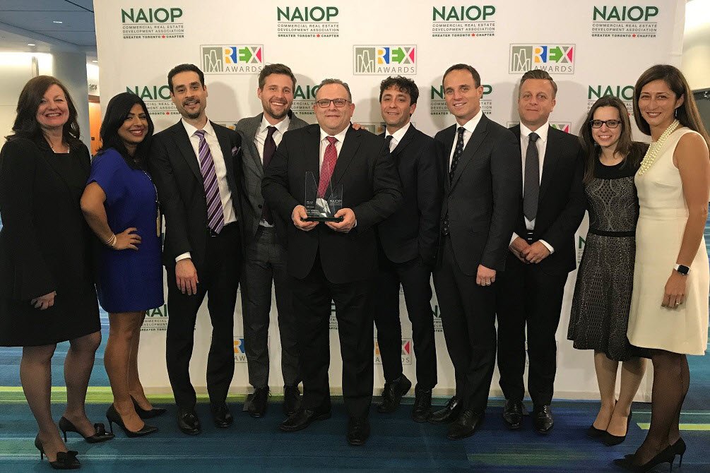 CIBCSQUARE's tweet photo. We are proud that CIBC SQUARE won “Office Lease of the Year” @torontonaiop #REX2018 Gala https://t.co/NUMSLMPh8L