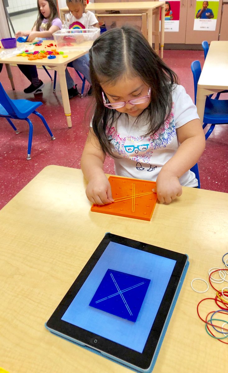 preschoolstars's tweet image. Using an iPad and geoboards to copy shapes and letters during center time. #preschool #finemotordevelopment