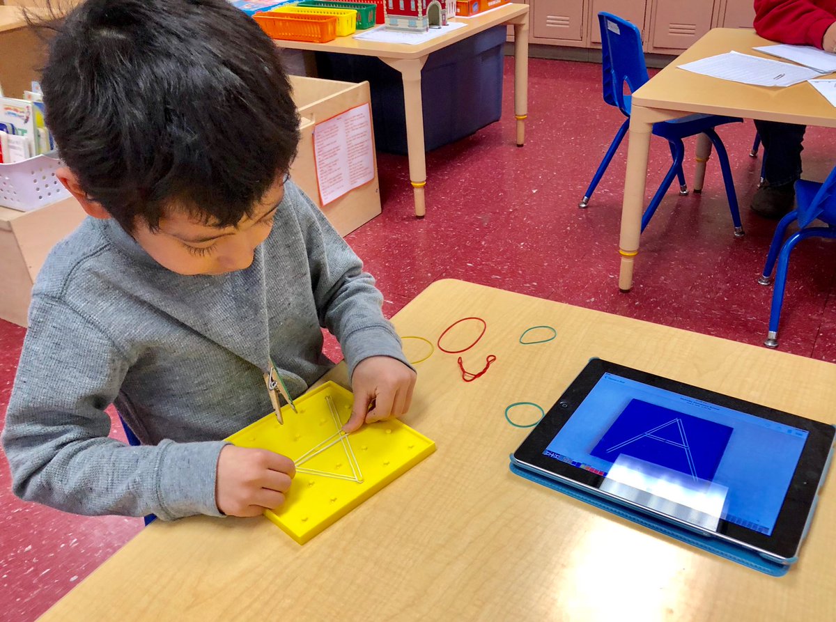 preschoolstars's tweet image. Using an iPad and geoboards to copy shapes and letters during center time. #preschool #finemotordevelopment