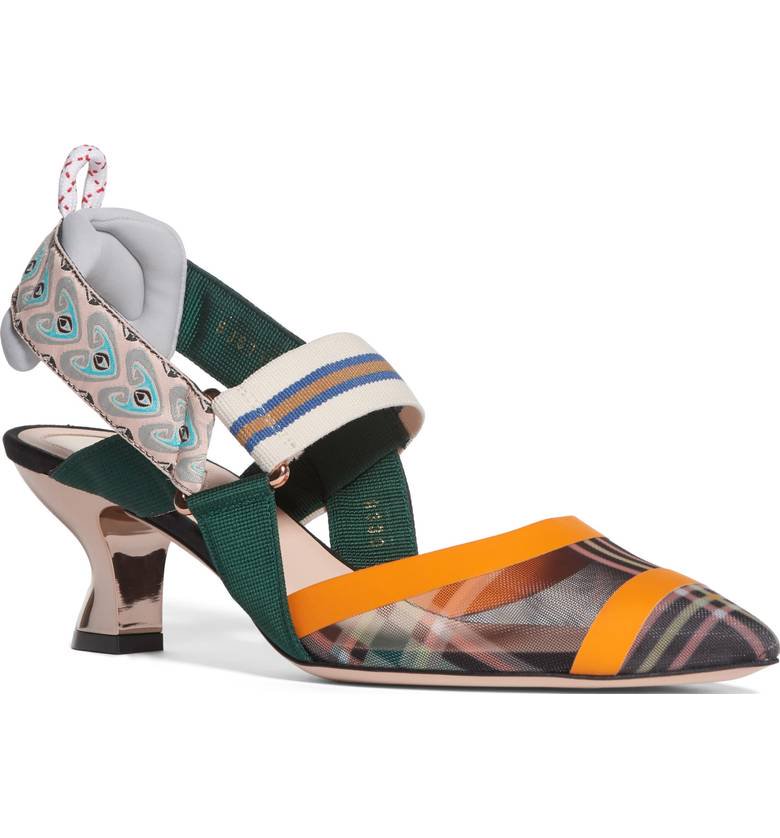 Fendi's killing 'em this year ...
piqq.co/?item=57382531…