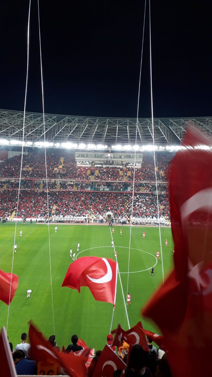 KYK ANTALYA MİLLİ MAÇ İZLİYOR👏👏👏