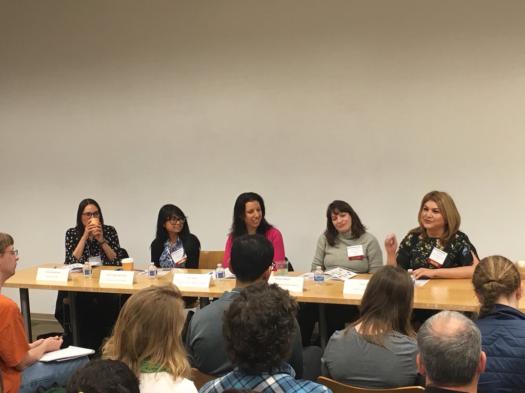 Amazing PhD alumni and professionals sharing how to mix students’ current research with Policy and Government. “Your skills are so transferable! Sometimes dealing with difficult ppl and following regulation is exactly what we’re looking to hire” #phdpathways