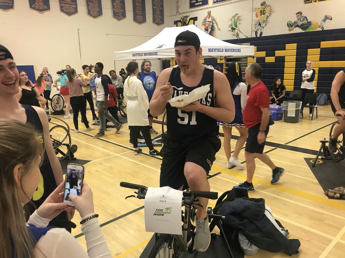 The A Team rider and #CancerSurvivor <a href="/KevinPaschalis/">Kevin Paschalis</a> consuming some of carbs during <a href="/theinsideride/">The Inside Ride</a> 2018