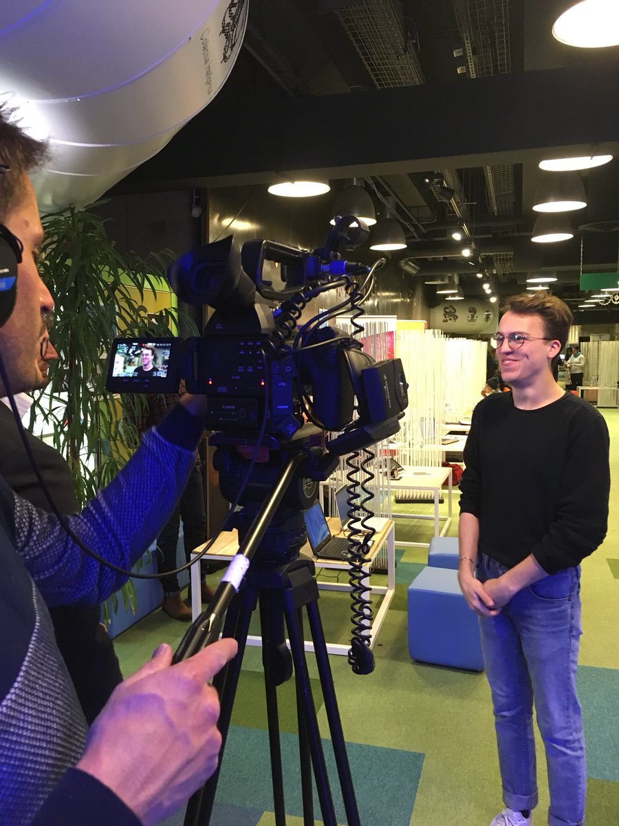 Chachou's tweet photo. Il vous reste encore une journée pour découvrir les Rencontres #SENSLAB, premier accélérateur de réussite des jeunes avec handicap sensoriel avec @lafedeeh à la Cité des Sciences. RDV le 24/03 ! https://t.co/9D0DnSjDvg