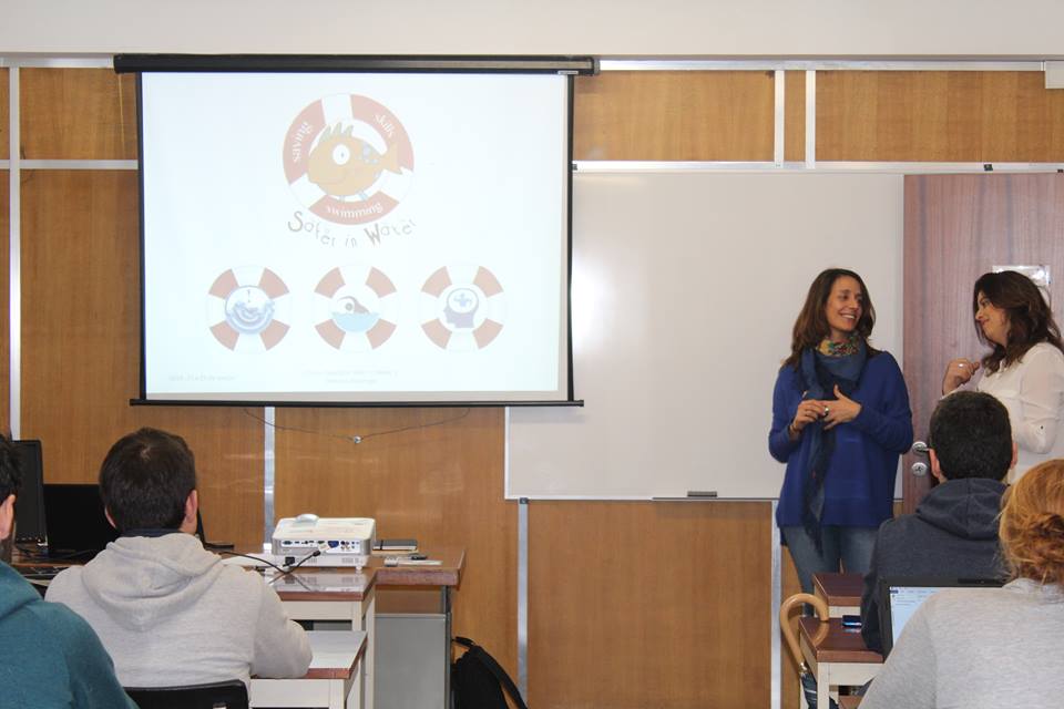 ISPUP's tweet photo. Arrancou, hoje, no ISPUP, e continua até domingo, o I Curso de Educadores Safer in Water. A nossa investigadora, Catarina Queiroga, é a formadora responsável pelos conteúdos de afogamento e emergências aquáticas. #ISPUP #saferinwater #watersafety #drowningprevention #wdp36 https://t.co/2OgD6ELjzv