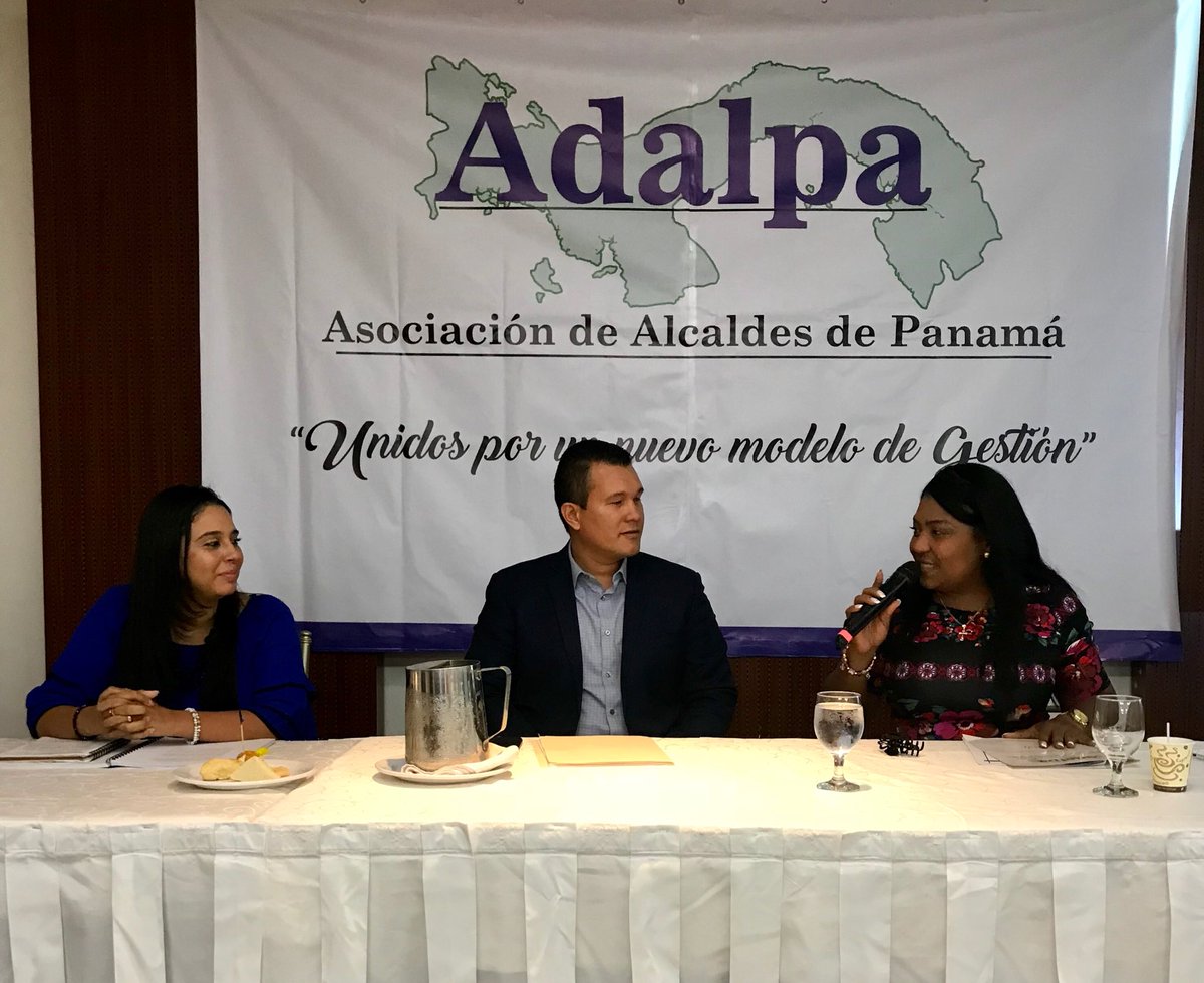 quibian_panay's tweet photo. Excelente intercambio de ideas en la Asociación de Alcaldes de Panamá.
Compartiendo ideas juntos llevaremos oportunidades a todos los municipios de Panamá. Una verdadera descentralización en beneficio a las comunidades. https://t.co/ybRpJGYskD