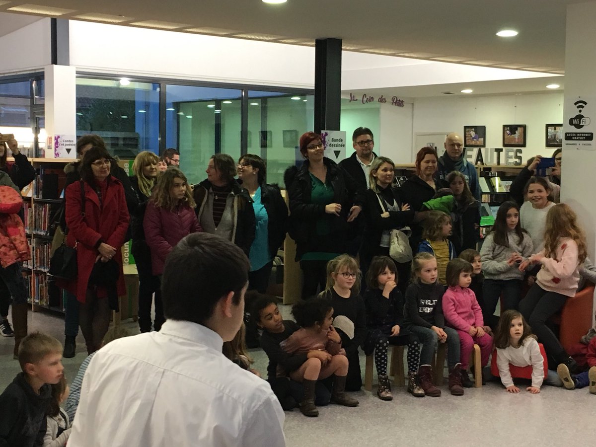 BayartD's tweet photo. Vernissage de l’exposition « visages villages » des enfants de l’IME de BEUVRY Apei de Bethune à la médiathèque de Beuvry pendant 3 semaines les enfants de l’IME viendront raconter un conte africain aux enfants des écoles #sociétéinclusive https://t.co/jR6Lla1f2C