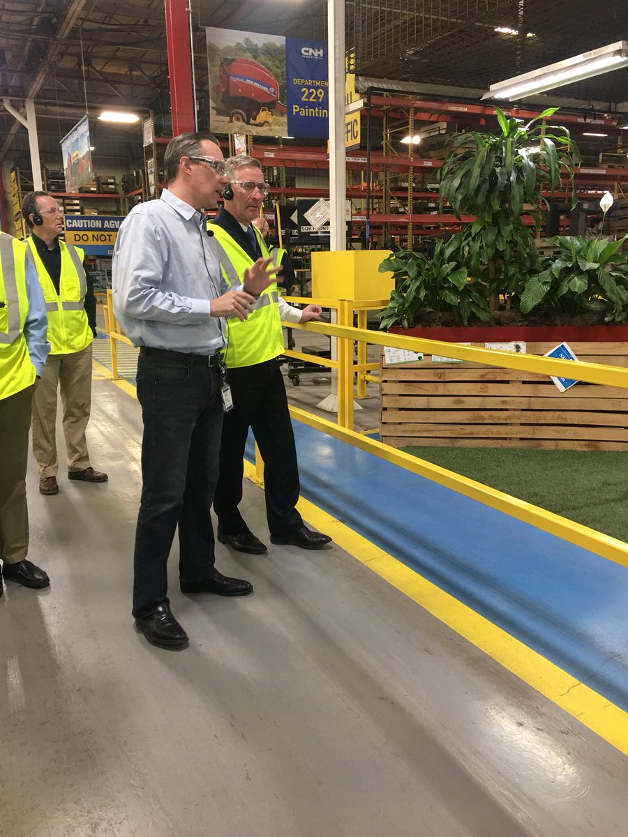 NHAgriculture's tweet photo. Today we were honored to host @PAAgriculture’s Sec. Russell Redding at our New Holland, PA plant. What a great way to celebrate #AgWeek18! https://t.co/R48pRzYPOh