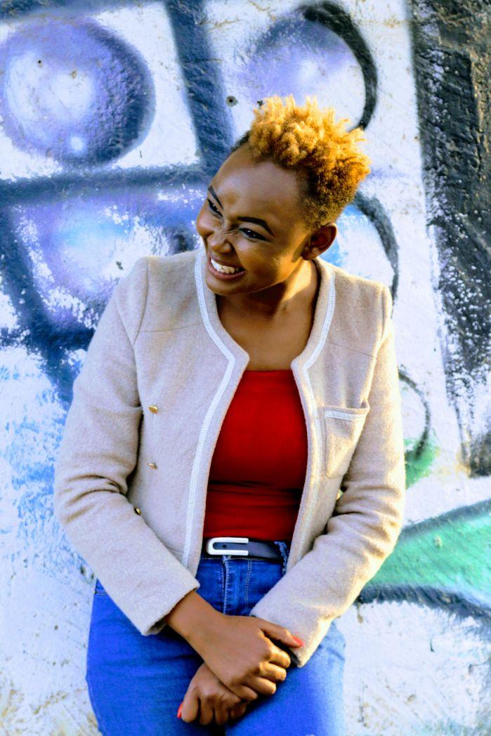 Saintpizzy's tweet photo. Ati umesema nikuchezee nini...😜
@TheMceeIvy i dont trust that look... ni ile ya my mum akisema nikuje nyumbani hatanichapa😂😂😂😃
#KubambaAtTheNode
#krave916 https://t.co/1HObGDGbqj