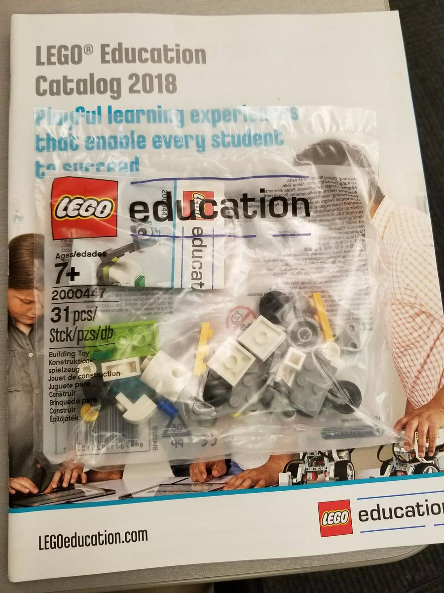 Hezejohnson63's tweet photo. LEGO swag. Don't be jealous! stay tuned for the finished object. #ucet18 #YOUcet #legoeducation #ucet18swag - https://t.co/T8DeHT1Dcq https://t.co/dinWu5jrqF