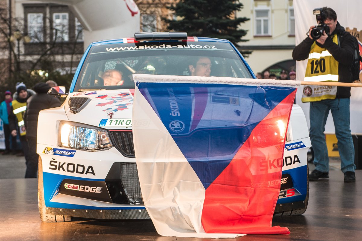 #ValašskáRally 🇨🇿, Rd 1 of the #Czech #Rally C'ship, officially started tonight. #ŠKODA #Motorsport is taking part w/ 2 #FABIA R5s driven by Jan #Kopecký &amp; OC #Veiby. 7 special stages (84 km) scheduled for tomorrow, 8 SS (90 km) for Sunday. SS1 starts on Saturday at 11:53 CET