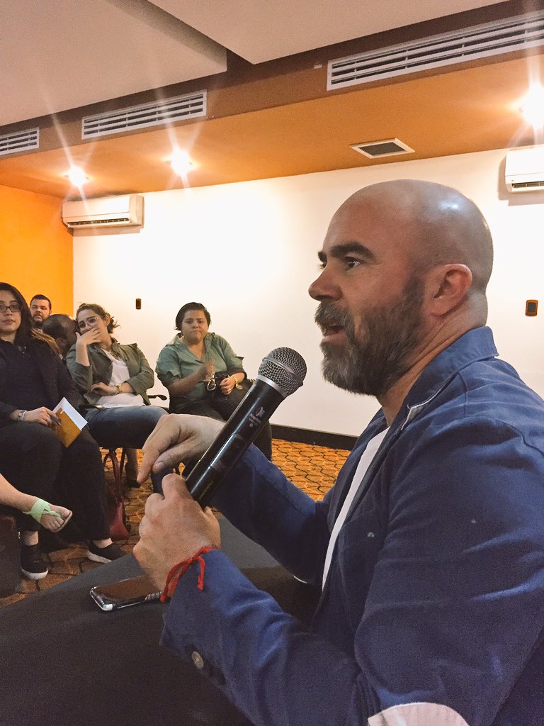 KatiaReja's tweet photo. "Que razón de ser tiene el Municipio si no tiene la capacidad de dotar Servicios Públicos de cálidad" Foro Ciudadano @FcolosioQro #ServiciosPúblicosMunicipales https://t.co/T8GtBy1z1R