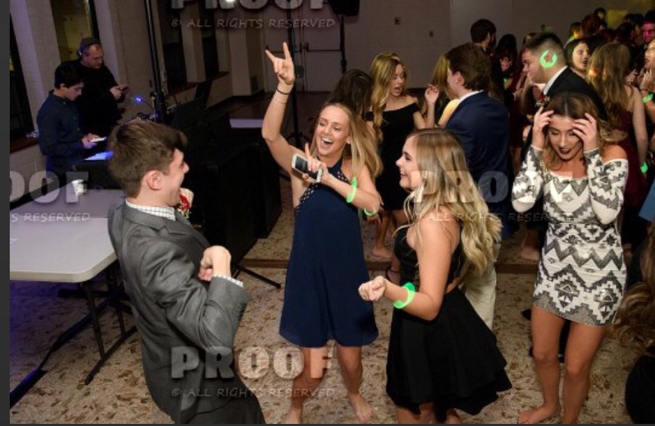 Giannaabruno's tweet photo. Happy bday to the only girl I know in this world as crazy as me, love you tons💖💖 @calimartinelli (typical date next weekend) https://t.co/YsUwb2Omgw