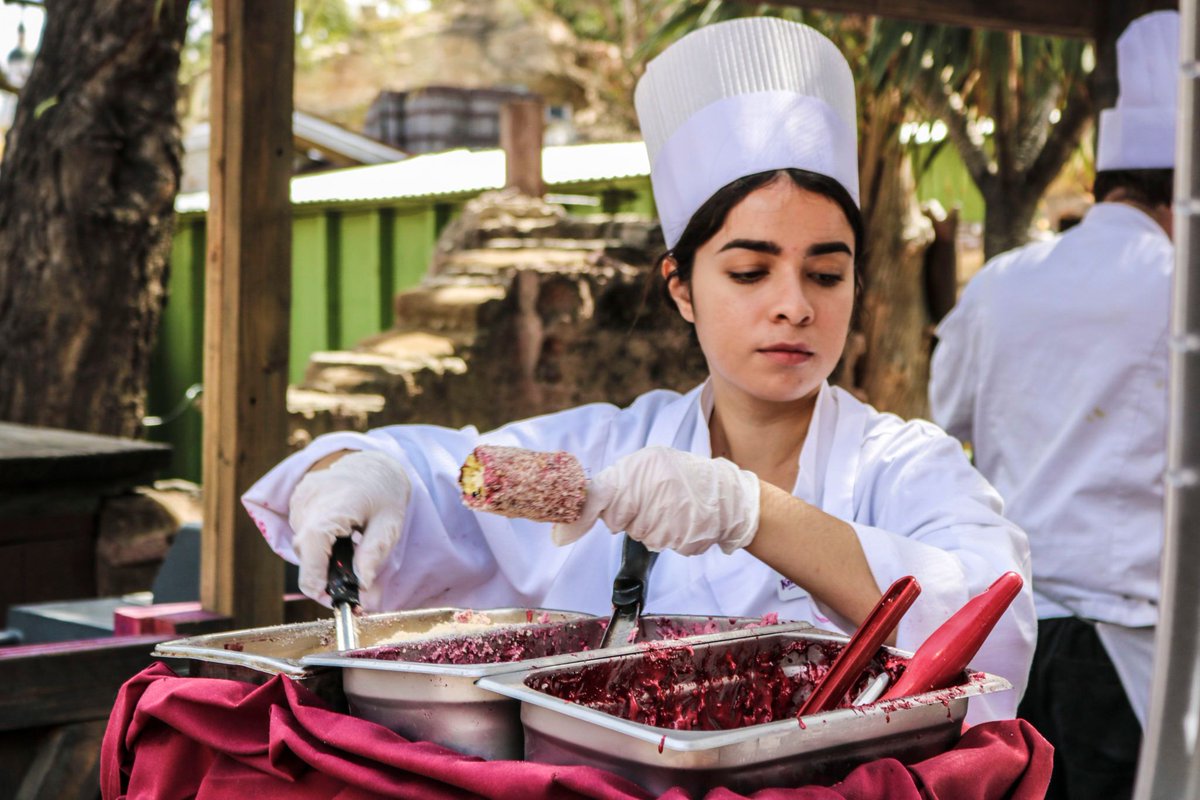 Socalthrills (@socalthrills) on Twitter photo “A Sweet Guide to Knotts Berry Farm’s 2018 Boysenberry Festival” buff.ly/2INFE8H <a href="/knotts/">Knott's Berry Farm</a> #BoysenberryFestival #foodies “A Sweet Guide to Knotts Berry Farm’s 2018 Boysenberry Festival” buff.ly/2INFE8H <a href="/knotts/">Knott's Berry Farm</a> #BoysenberryFestival #foodies