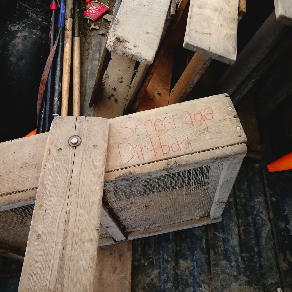 TRCAarchaeology's tweet image. Cause I'm just a Screenage Dirtbag, baby 

#punnynames #archaeologyhumor @wheatusofficial