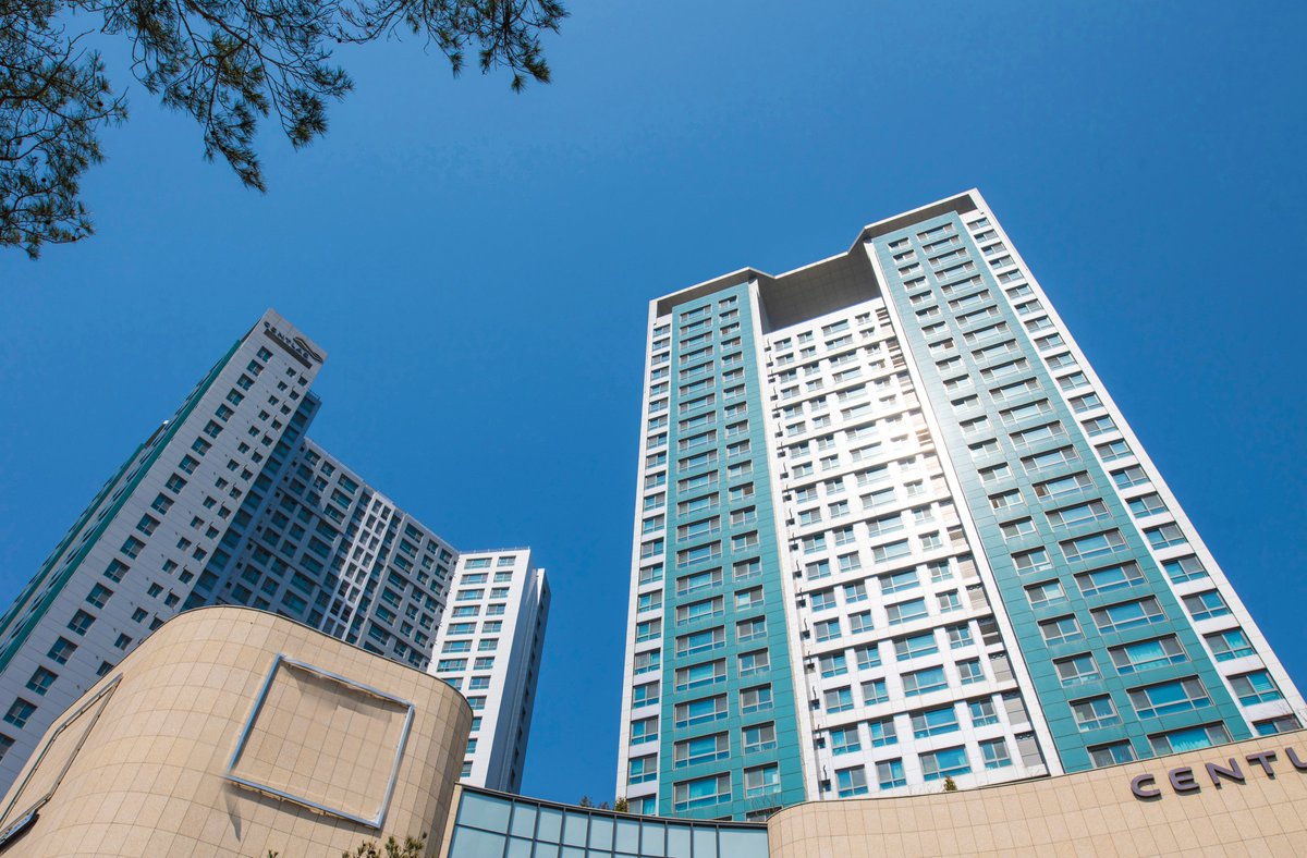 AlfrexUSA's tweet photo. Add some colors to your next project! #commercial #residential #complex #highrise #building #alfrex #fr #acm #mcm #wall #panels #exterior #interior #design https://t.co/QzxAKwCxmW