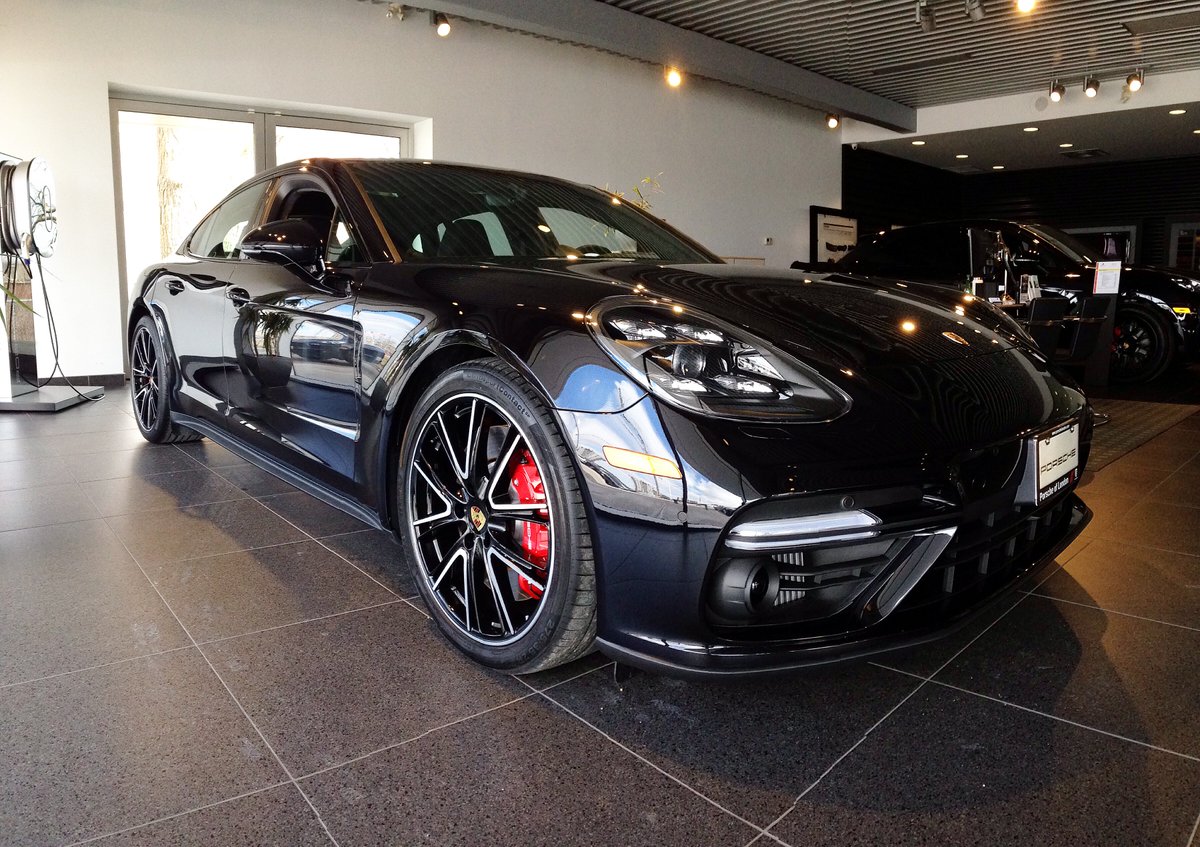 PorscheofLondon's tweet photo. New vehicles keep arriving! Love this Black on Black 2018 Panamera Turbo.
#porsche #porschepanamera #turbo #black #familymover #ldn #ldnont #ldnontario https://t.co/PU4OplSPTa