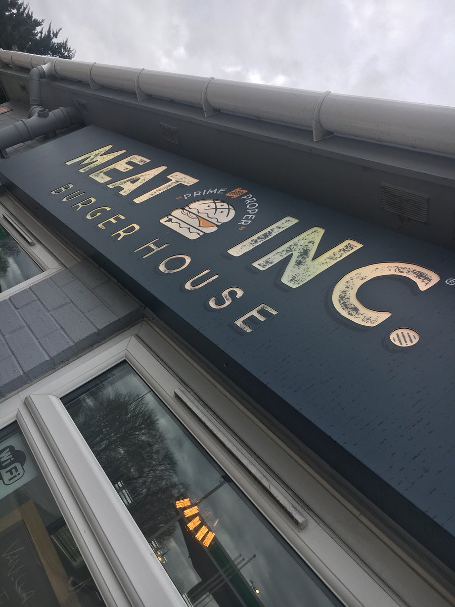 SignsGM's tweet photo. Well that’s another week done, not sure where the days go!
Still I managed to grab a bite to eat at #MeatInc and couldn’t resist taking a photo of the great signage produced by the team @Allen_Signs oh and equally great burger for lunch! https://t.co/S7jOsfmNcm