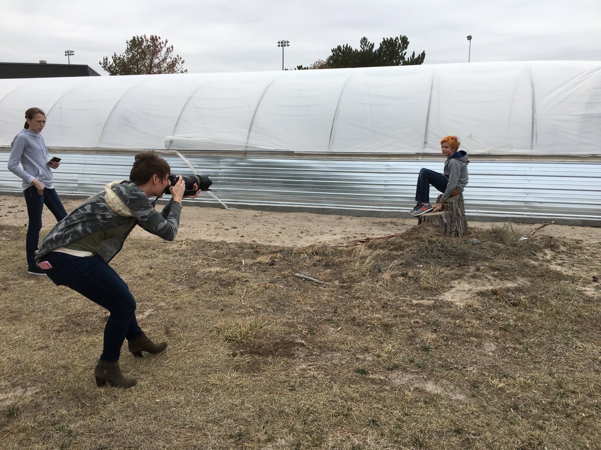 Schmidtee90's tweet photo. #discoverdays at #centurapride! Practicing photography. https://t.co/mDduWHNFpy