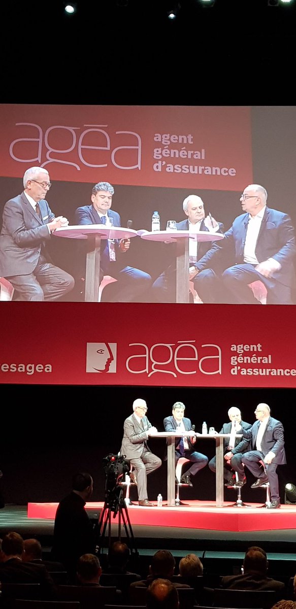 ageaFrance's tweet image. Patrick Evrard, président d’agéa, @pascal_chapelon, président de Réussir, et @mbebear, président de la Commission de la distribution de @FFA_assurance, partagent leurs visions et leurs convictions sur le métier d’#AgentGeneral et sur les réseaux d’agents. #assurance #congresagea