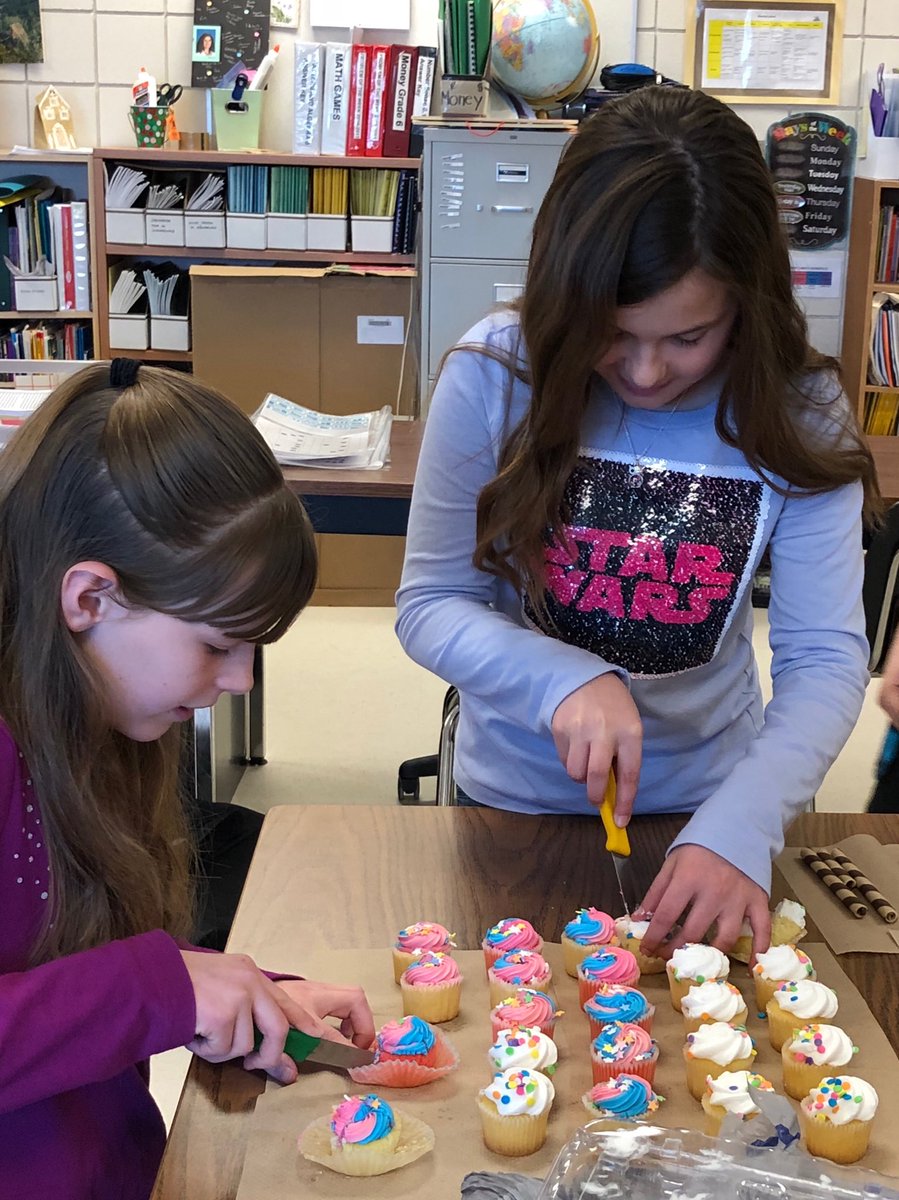 KleefeldHSD's tweet photo. Gr 6 Math - Fractions in Mrs Durhack’s math class!  This is real life and serious.  Bring in a food item, how many pieces do you have and will you need so everyone can have an equal portion? https://t.co/gras5HRfNu