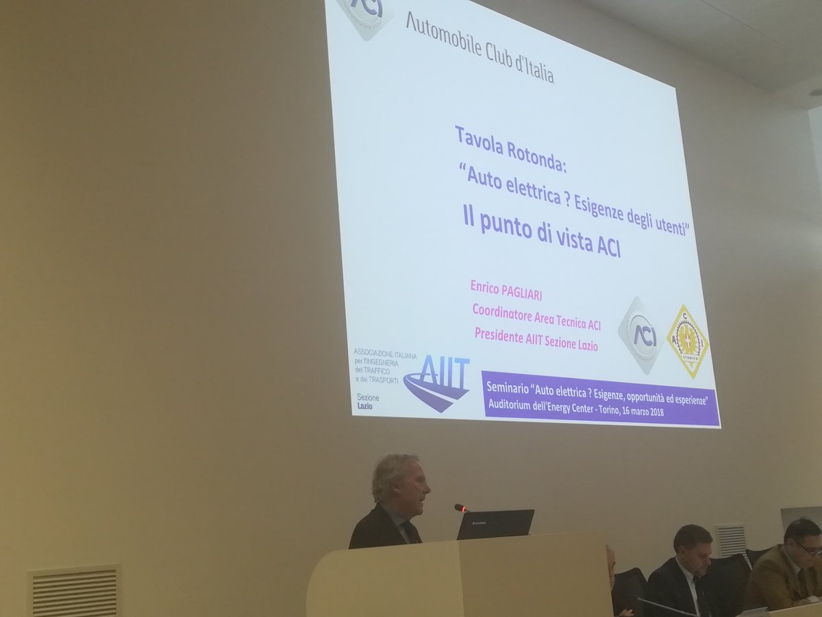 AIIT_Piemonte's tweet photo. Nell'ambito del settore #mobilità sono tanti i #cambiamenti, ne parla @PagliariEnrico a #EV_AIIT2018 @ACI_Italia @aiit_lazio https://t.co/Na9eYSPtrC