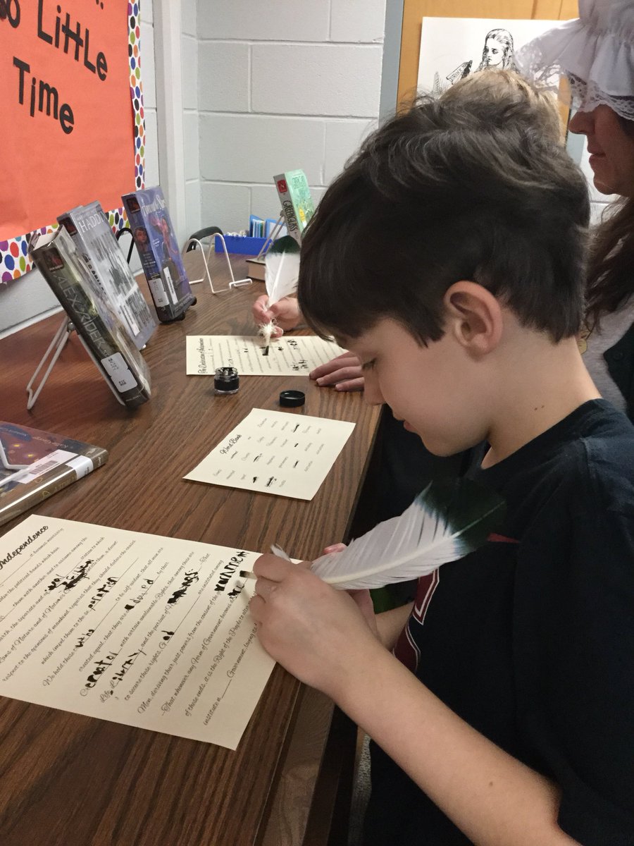 VHECLIBRARY's tweet photo. It’s Colonial Day at Central and I have a few Colonial daughters! Mixing high tech with hands on learning is always a win-win.  #history #DeclarationofIndependence #quillpens #GoogleGlasses https://t.co/vv6GcV8Ykw
