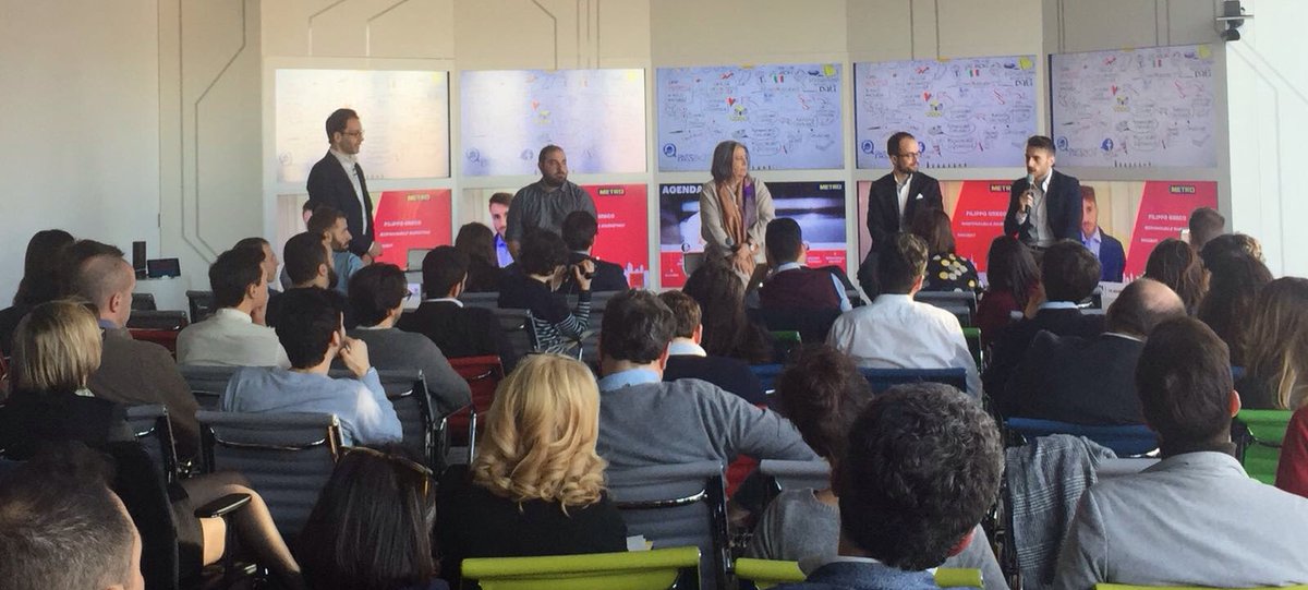METRO_Italia's tweet photo. F. Greco di startup #PassBot "nasciamo per un'esistenza di ottimizzazione, la nostra interfaccia facilita il servizio di ordinazione suggerendo al ristoratore le preferenze del cliente" #DigiHoreca #MilanoDigitalWeek https://t.co/Iq56iwyiHX