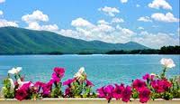 @NARMedia @realtordotcom @claretrap @NAR_Research @JessicaLautz @lakeandlandsml  @smlchamber  Beautiful Smith Mountain Lake and surrounding towns of Rocky Mount and @BedfrdAreaChmbr Bedford in Beautiful Virginia are amazing small towns with amazing people! RealtyatTheLake.com