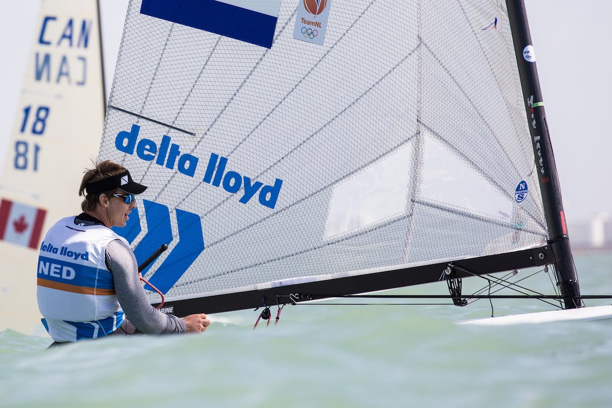 Dag 5 #finneuros: maar 1 race gevaren. <a href="/NicholasHeiner/">Nicholas Heiner</a> finisht als 14e en blijft met 42 pnt aan kop gaan in het klassement.
Morgen medalrace, waarbij het voor Heiner zal gaan om het zilver of het goud!🎖️👍

Voor alle resultaten: 2018.finneuropeans.org/results/
#zeilvoorgoud