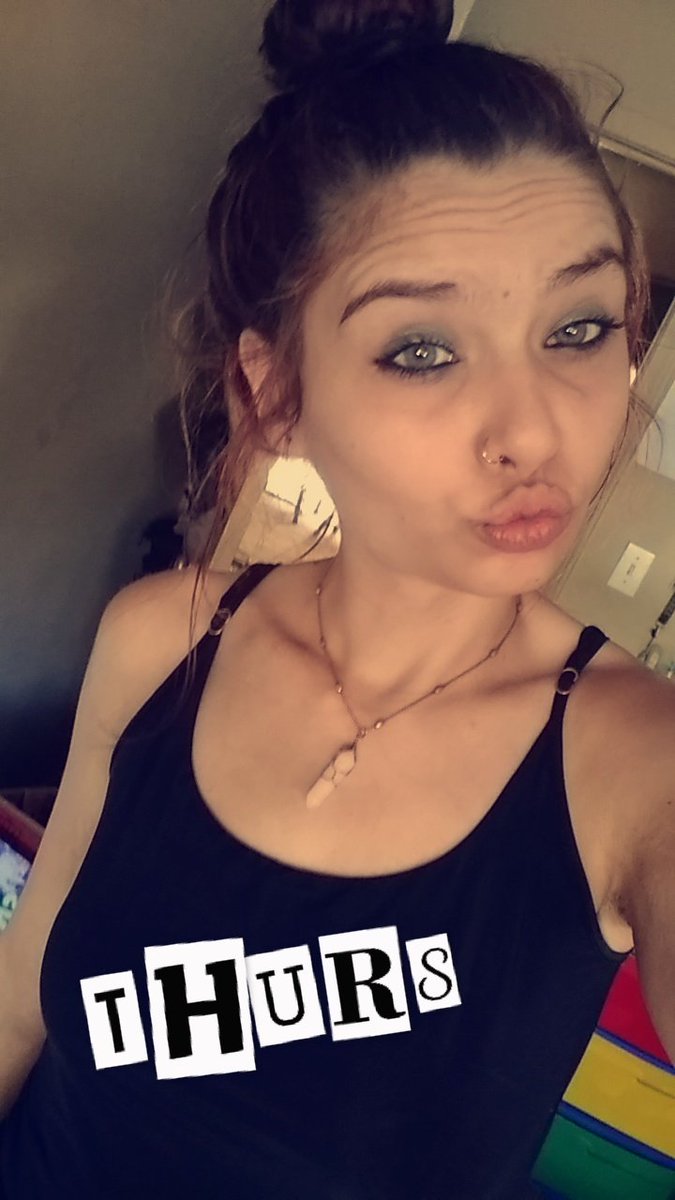 Spent yesterday #baked and with a hot oil growth treatment in my hair. Gonna color it and do a face mask today💚 #selfcare #selflove #positivevibes come chat! Mygirlfund.com/courtneycams OR buy my phone number! DM for details💚💚💚 #girlsofmygirlfund #FridayFeeling <a href="/mygirlfund/">mygirlfund</a>