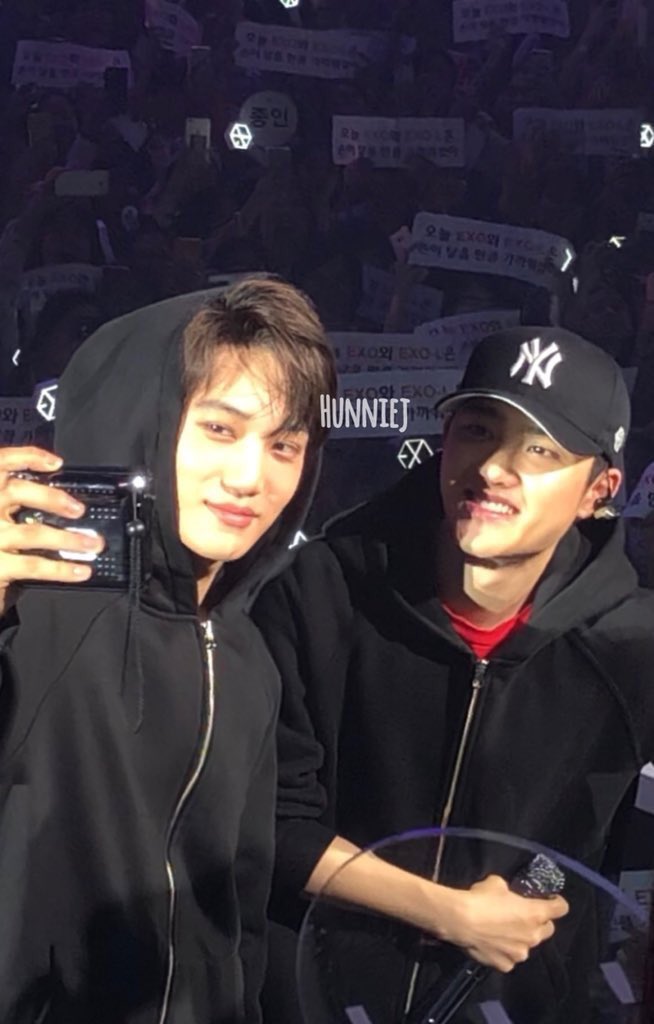 DYa6b4eVMAMC8TM?format=jpg