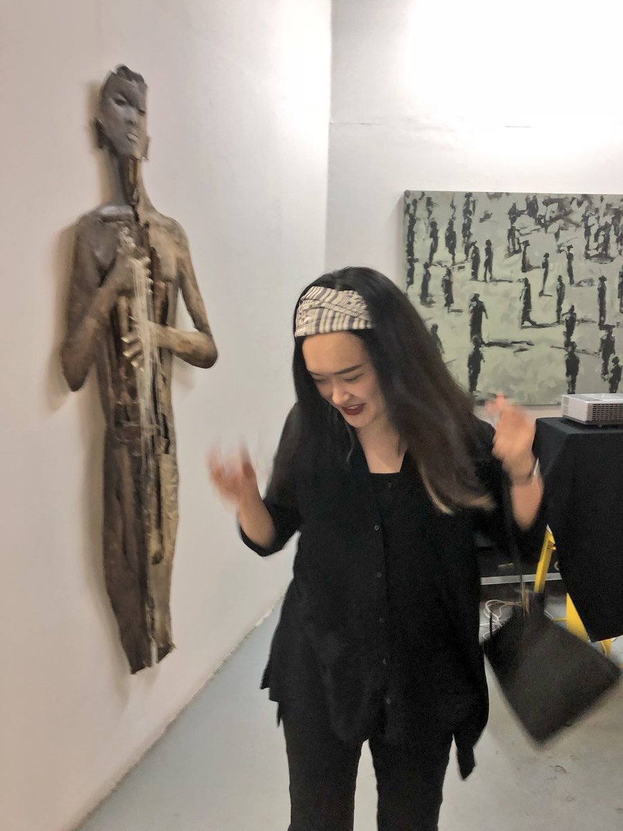 HeddaInSA's tweet photo. #ArtistTalk - #HirokoTsuchimoto Japanese - Swedish performance artist in residence @BagFactoryArt expertly dissecting our comfort zones and discomfort zones...#art #artexchange #residence #iaspis #SE_SA 🇿🇦🇸🇪🇯🇵 https://t.co/UA34pi2sr5
