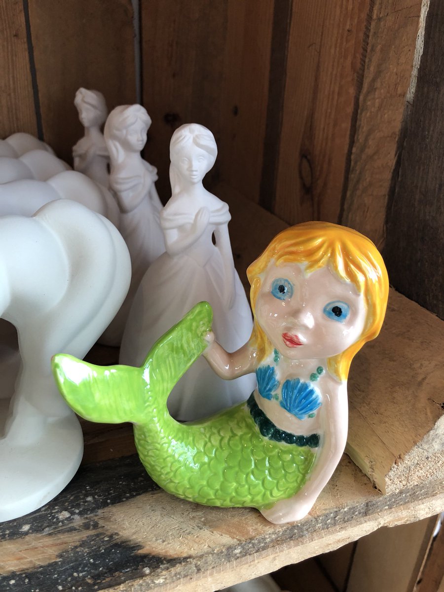 PotteryParade's tweet photo. Someone’s not worried about the Beast from the East returning this weekend! Come paint some pottery! #Greenwichhour  #Eltham #FamilyDay https://t.co/VRrkNh6Bty