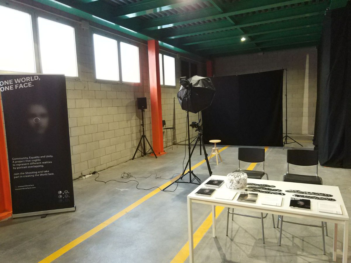 OneWorldOneFace's tweet photo. Everything's set up and ready to shoot! 📷 Be part of the project at #DigitalDesignDays2018.

#OneWorldOneFace #OWOF https://t.co/Gd8WXq0gnk