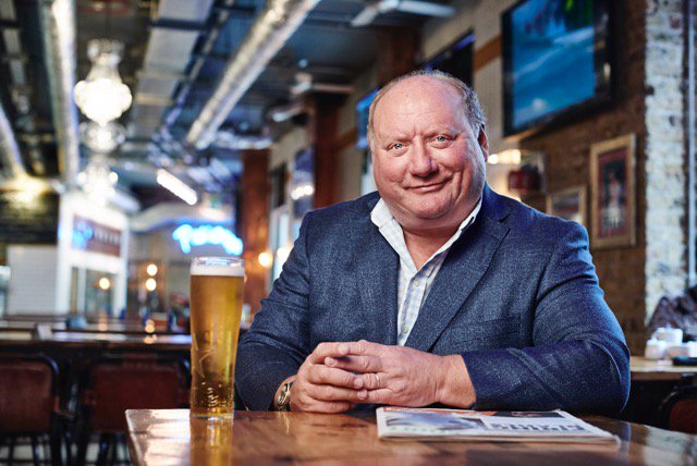 WeahsCousin's tweet image. Cheltenham day 1 vs. Cheltenham day 4.