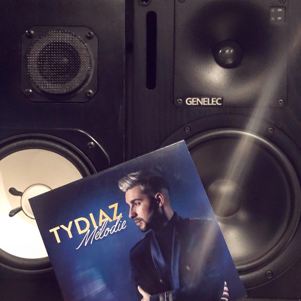 TYDIAZofficiel's tweet photo. Les extraits de mon Pack Remix de « Mélodie » dispo dans ma Story Instagram 🔥🔥🔥 #onlyfordjs #FipPromoClub https://t.co/nwTPwOLfka