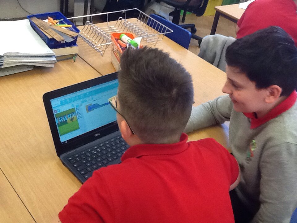 DanygraigP's tweet photo. Year 5/6 are coding ๐ค๐พ๐ฎ #dygpdc https://t.co/RK8p1FcG2G