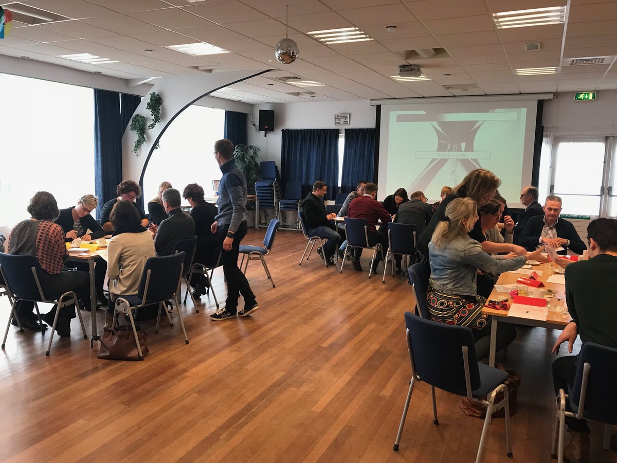 GertjanPoleij's tweet photo. Interessante en leuke inspiratiesessie gehad met collega’s @gem_reimerswaal over beleid, besluit en uitvoering #besluitvormingsproces. Met medewerking van een bevlogen gemeentesecretaris uit @Gemeente_Tholen Simon Nieuwkoop en @mobius_eu, @WJF, @NGunst https://t.co/r0JKOGWDLS