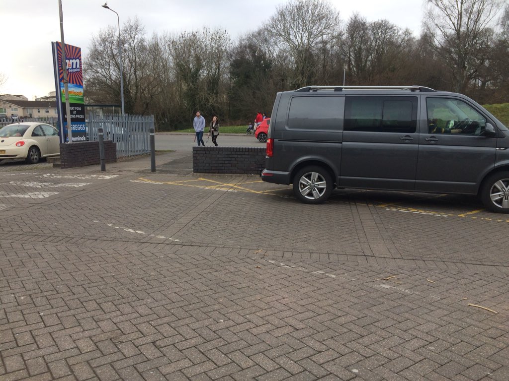 STEVE850988's tweet image. Grey VW Transporter van, Farmfoods Pentwyn Cardiff at 4pm Thursday 15/3/18, parked on hatched area adj to Pedestrian crossing, obscuring view.@ParkingWankers @Nice_Park_Job @Parking_Idiots_ @ParkingWanker@parklikeidiot@parkingdickhead@CardiffCantPark@BadlyParked